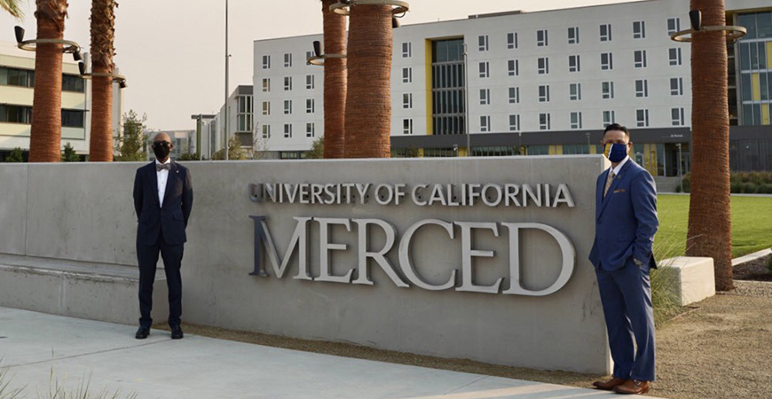 UC President Michael Drake and UC Merced Chancellor Juan Sánchez Muñoz